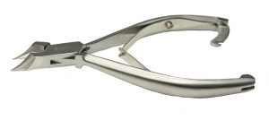 Puolivinoteräiset leikkurit 13,75 cm